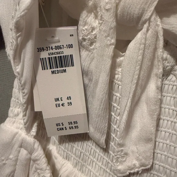 NWT Hollister white eyelet puff sleeve mini dress Size Medium - Picture 3 of 5